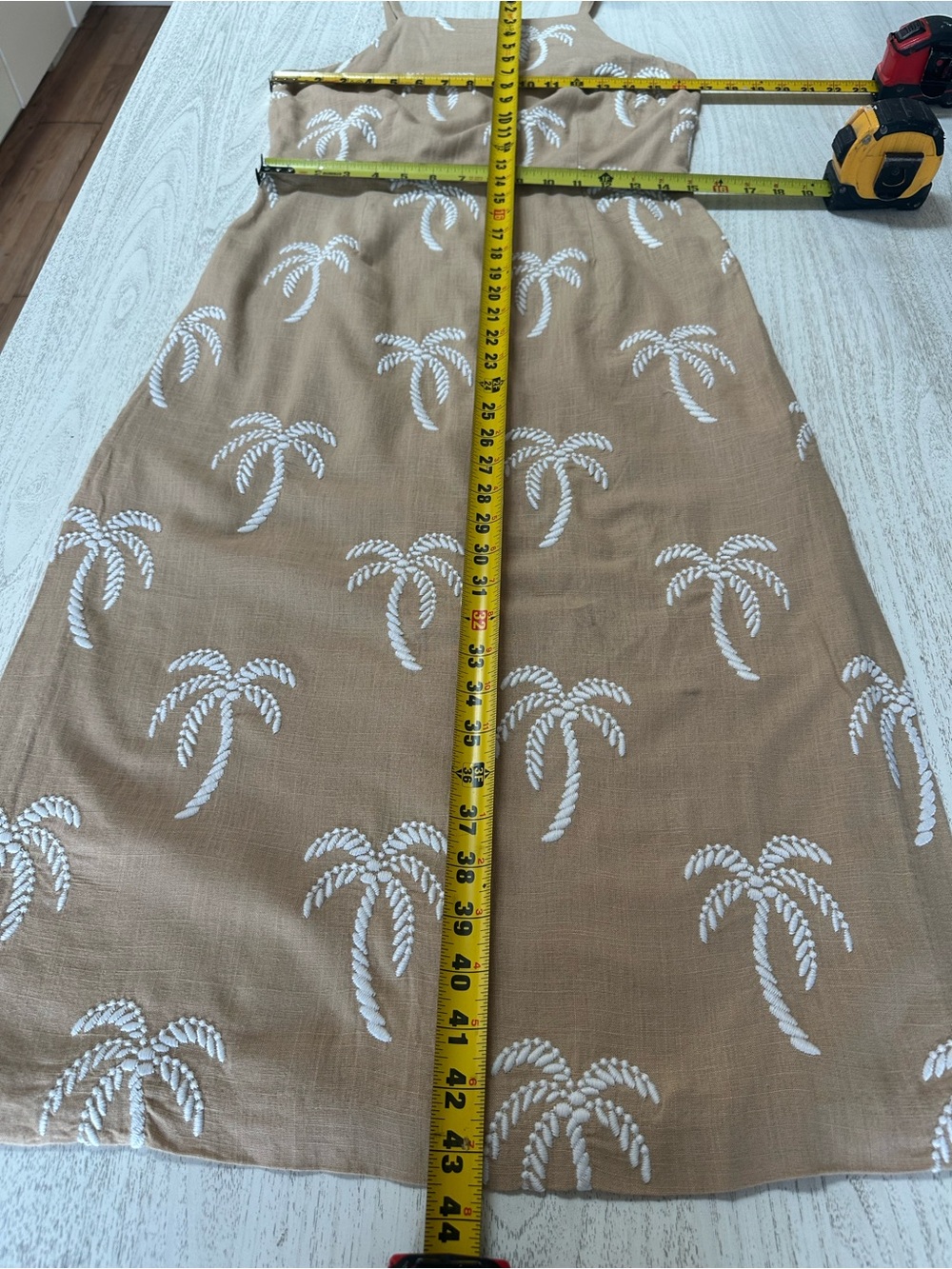 🆕 Ann Taylor Beige Palm Tree Embroidered Midi Dress - Picture 5 of 8